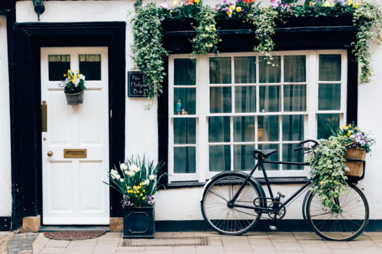 B&B's and guest houses are preparing to welcome guests back, following the governments roadmap plan. Photo Credit: Dmitrij Paskevic via Unsplash
