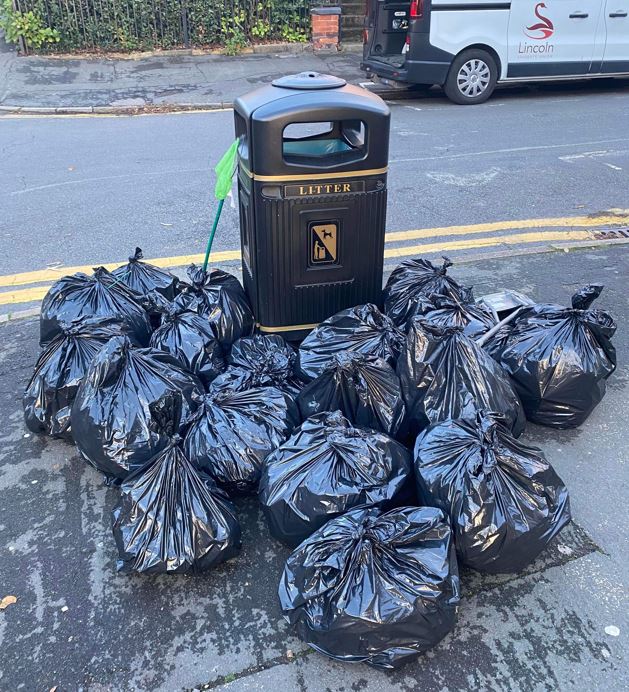 They collected 19 bags of rubbish which had been left on the streets, some residents have recognised that there is a real issue with litter in the area